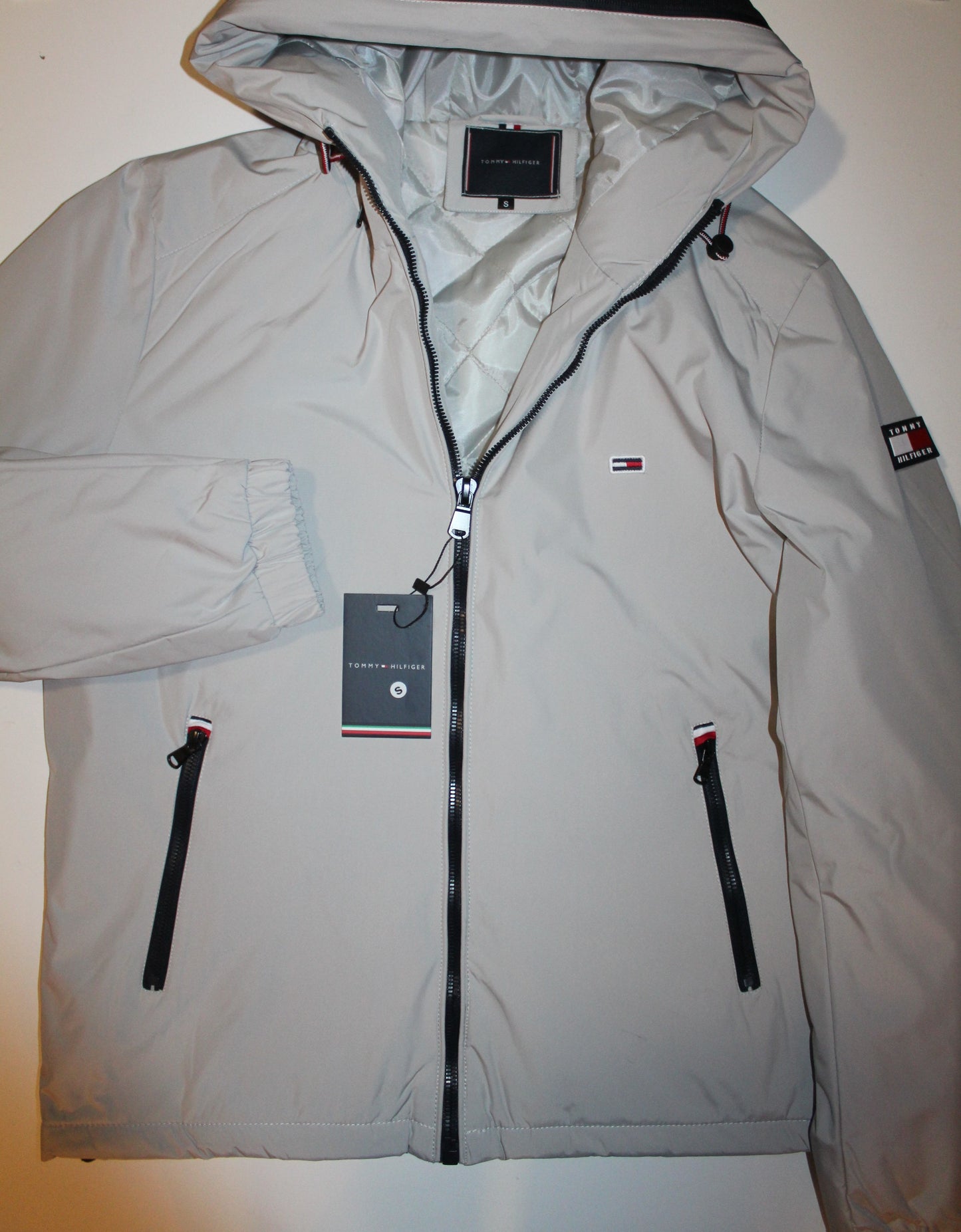 Casaco parka 10 Capuz Tommy Hilfiger  **Oferta especial de 33.00 desconto ! :-)