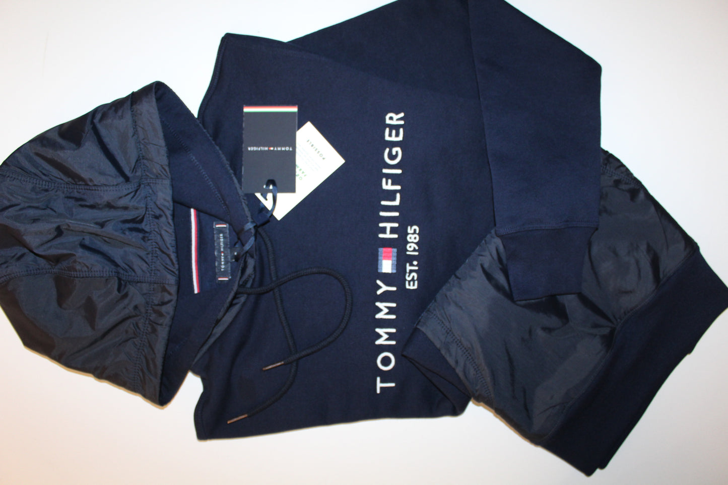 Camisola Sweat 9B Capuz Tommy Hilfiger