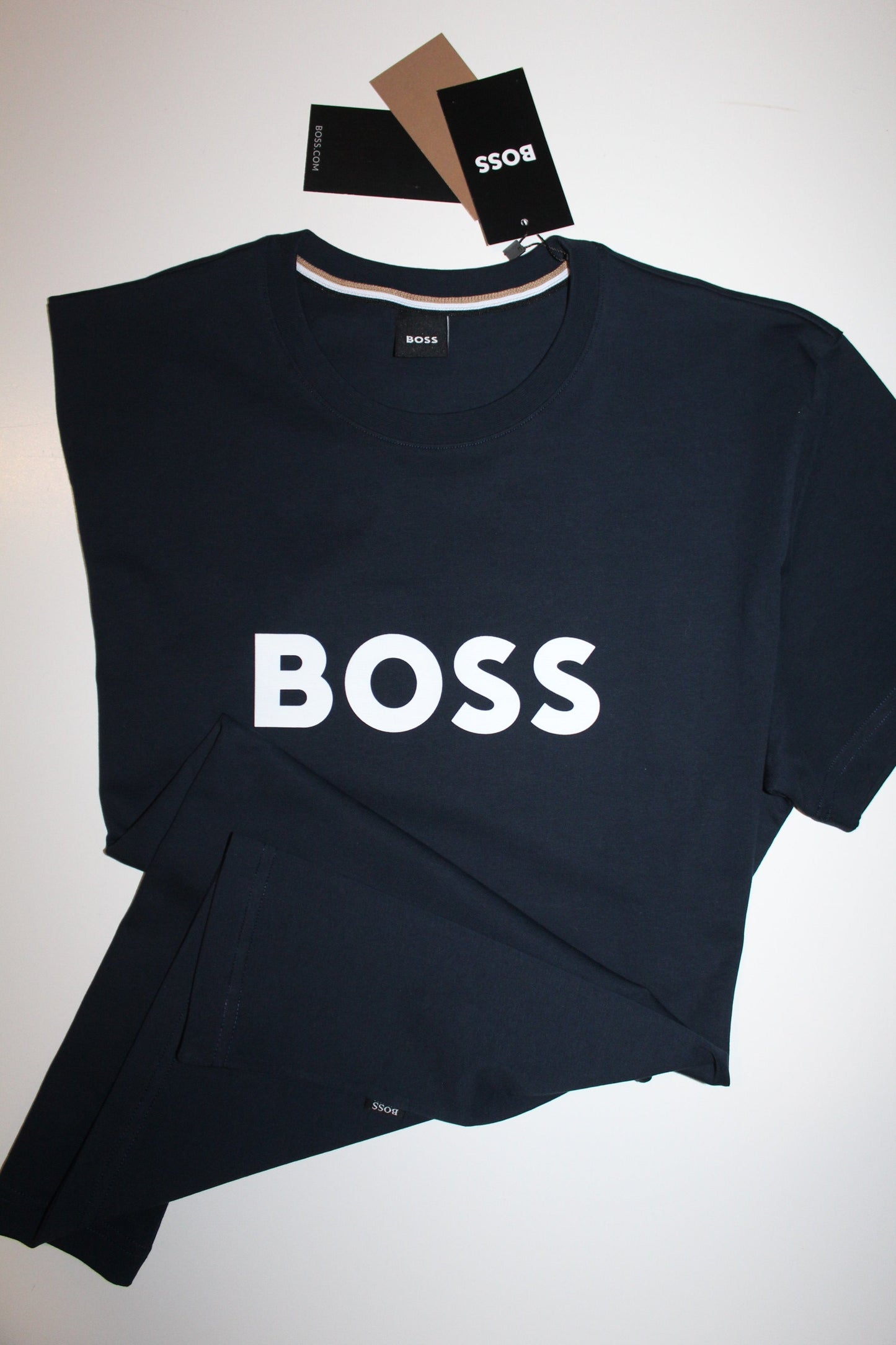 T Shirt 10 Boss Regular Slim Fit **Oferta de 2.90 desconto ! 🙂