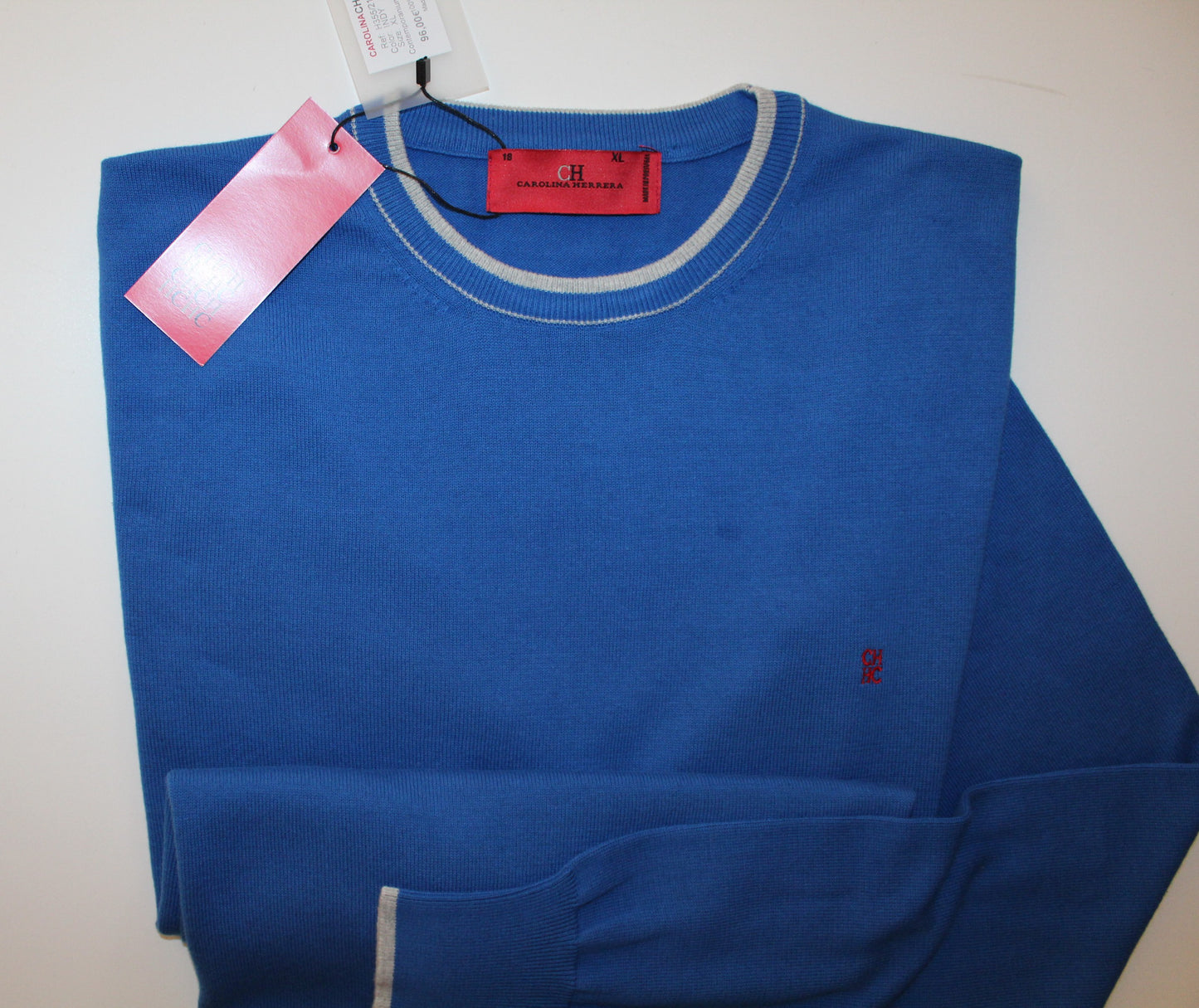 Camisola 5A GR Carolina Herrera Slim Fit  **Oferta de 3.90 desconto ! 🙂