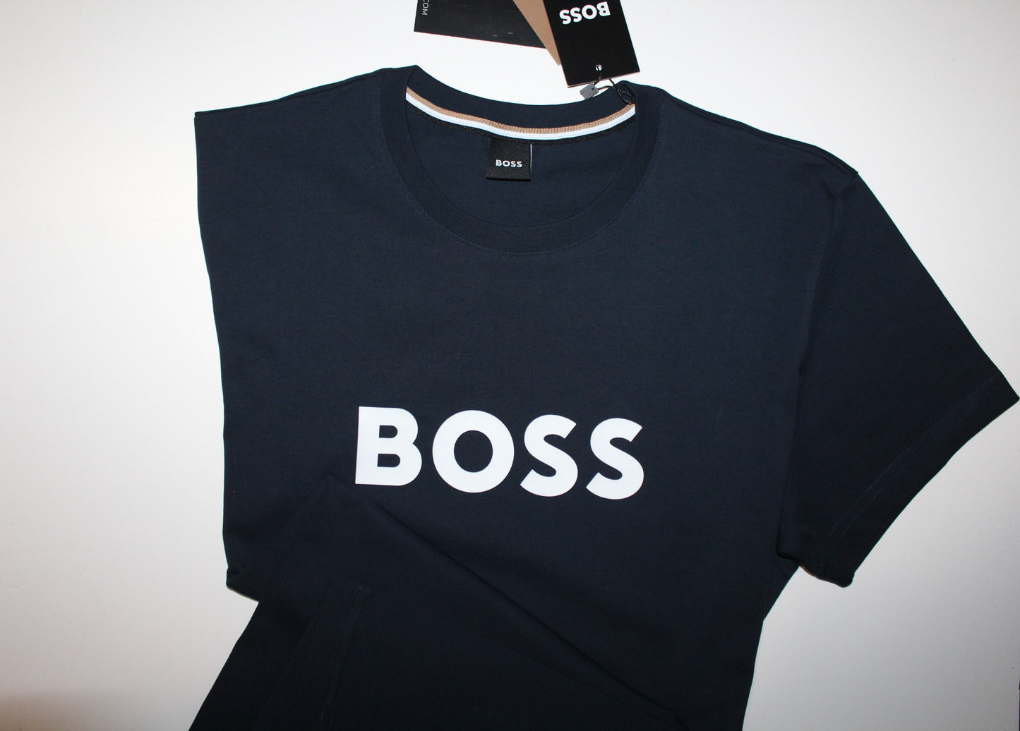 T Shirt 10 Boss Regular Slim Fit **Oferta de 2.90 desconto ! 🙂