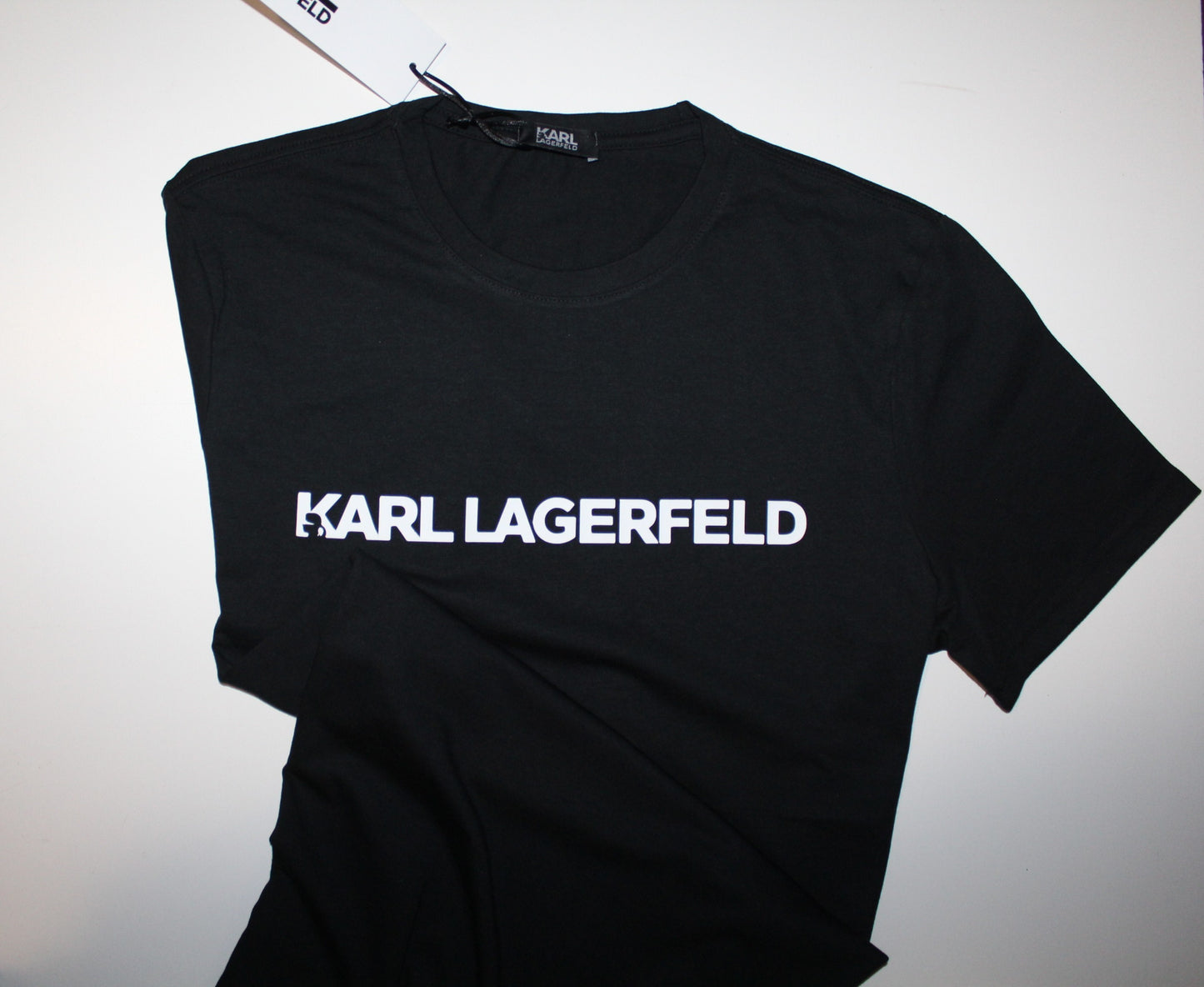 T Shirt 1 Karl Lagerfeld **Normal Size  C/ Desconto especial de 9.90 euros 🙂