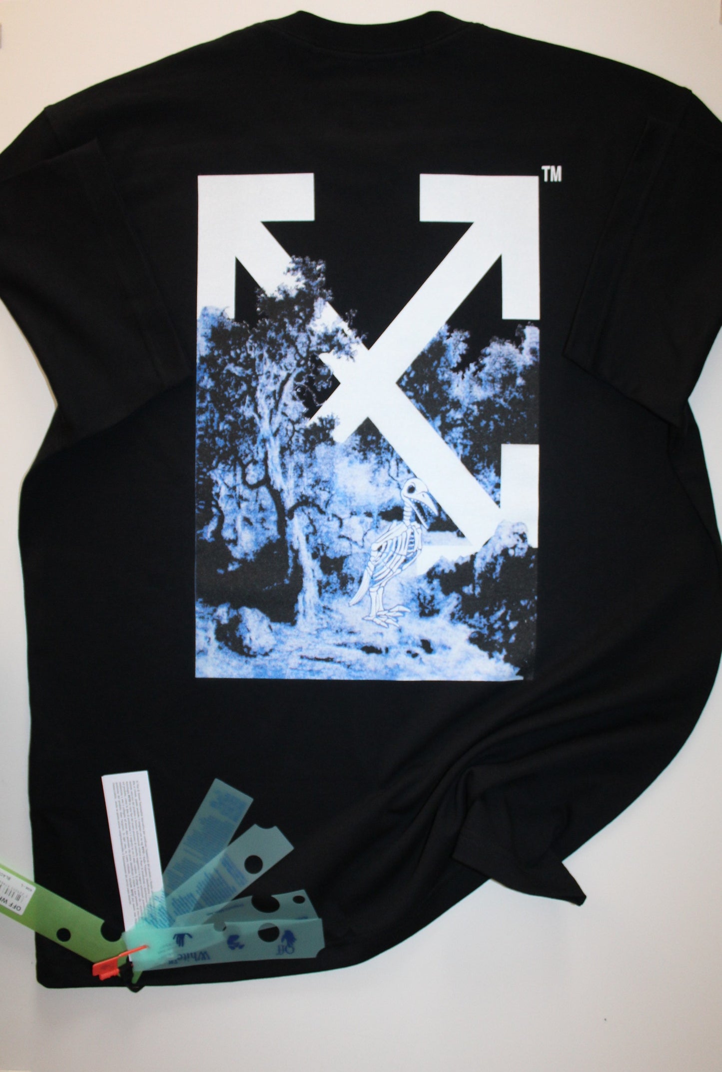 T Shirt 2 Off White Over Size  Oferta especial desconto de 14.90 🙂