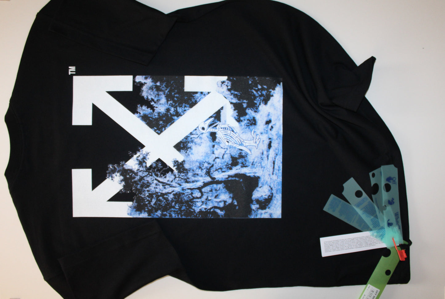 T Shirt 2 Off White Over Size  Oferta especial desconto de 14.90 🙂