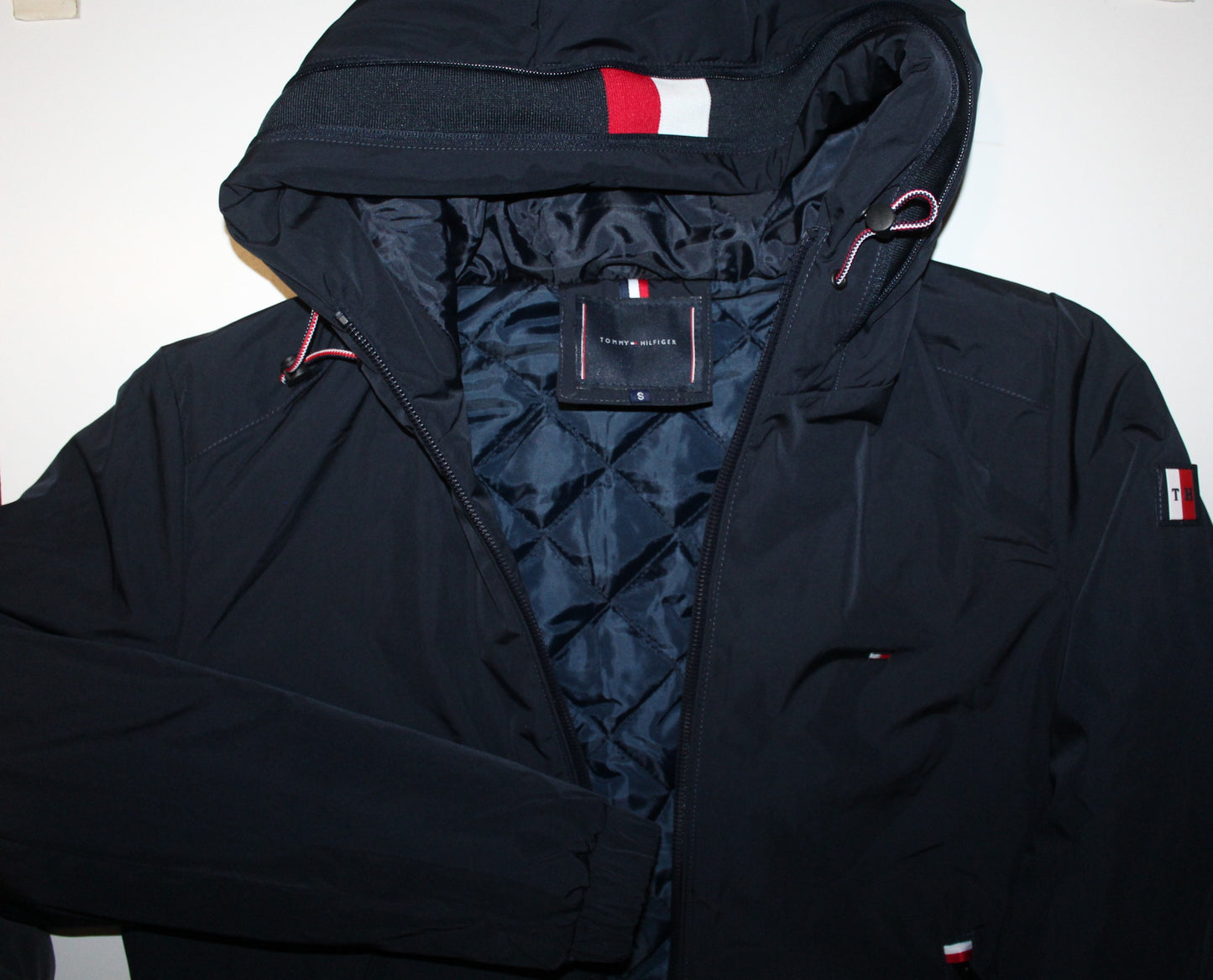 Casaco parka 10 Capuz Tommy Hilfiger  **Oferta especial de 33.00 desconto ! :-)