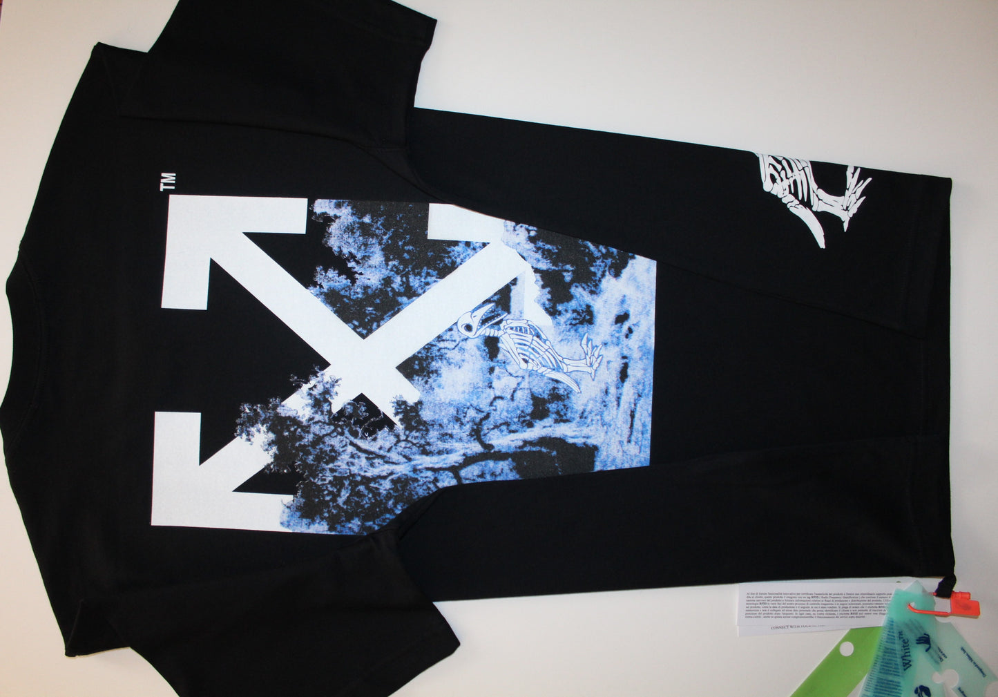 T Shirt 2 Off White Over Size  Oferta especial desconto de 14.90 🙂