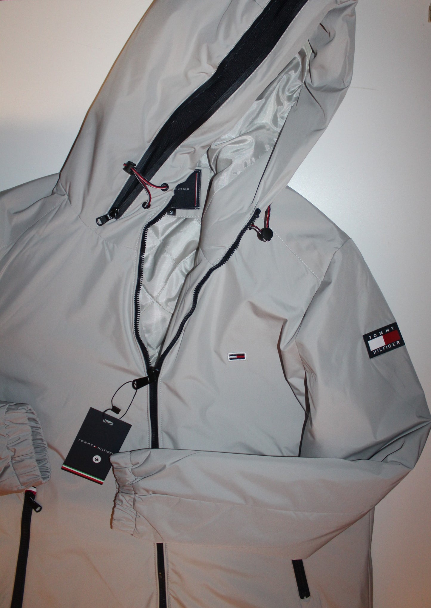 Casaco parka 10 Capuz Tommy Hilfiger  **Oferta especial de 33.00 desconto ! :-)