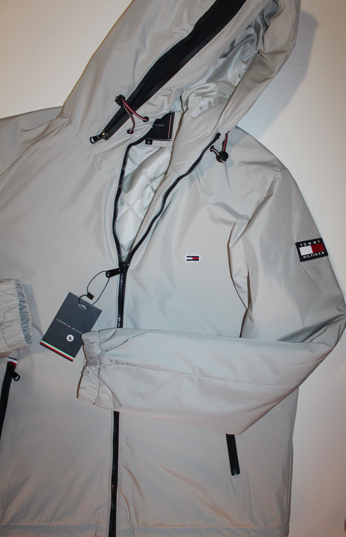 Casaco parka 10 Capuz Tommy Hilfiger  **Oferta especial de 33.00 desconto ! :-)