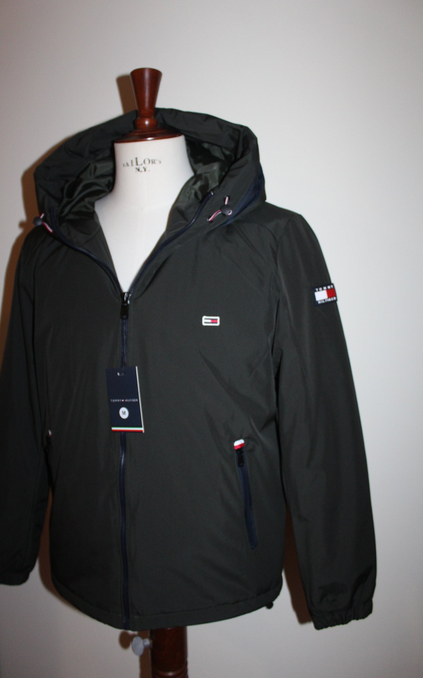 Casaco parka 10 Capuz Tommy Hilfiger  **Oferta especial de 11.90 desconto ! :-)