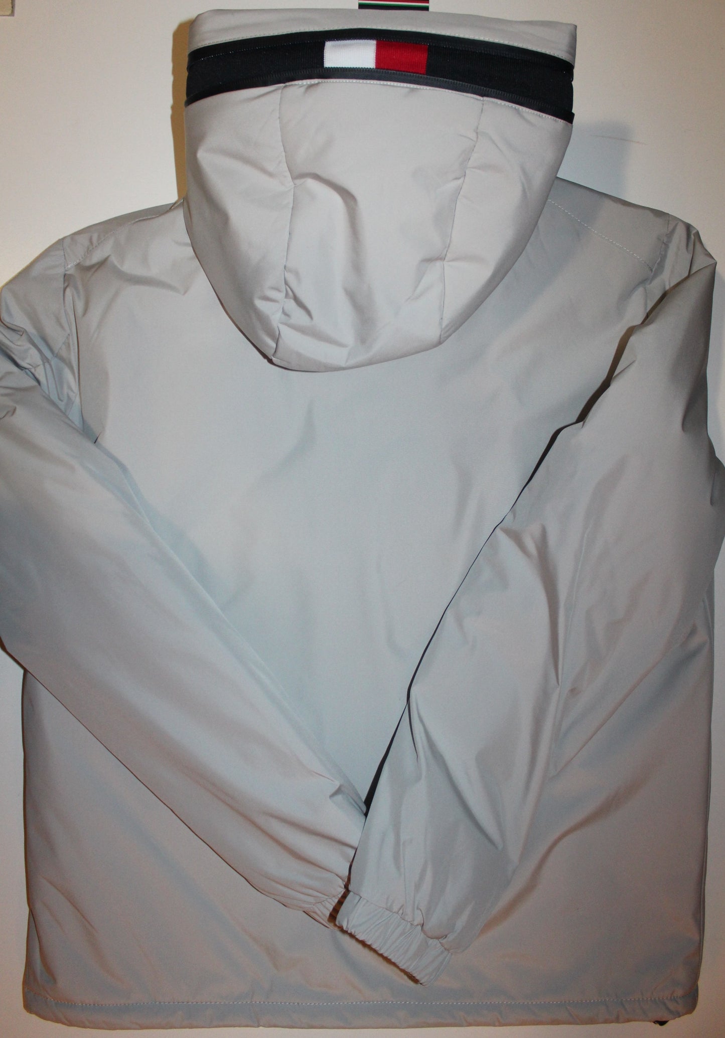 Casaco parka 10 Capuz Tommy Hilfiger  **Oferta especial de 33.00 desconto ! :-)